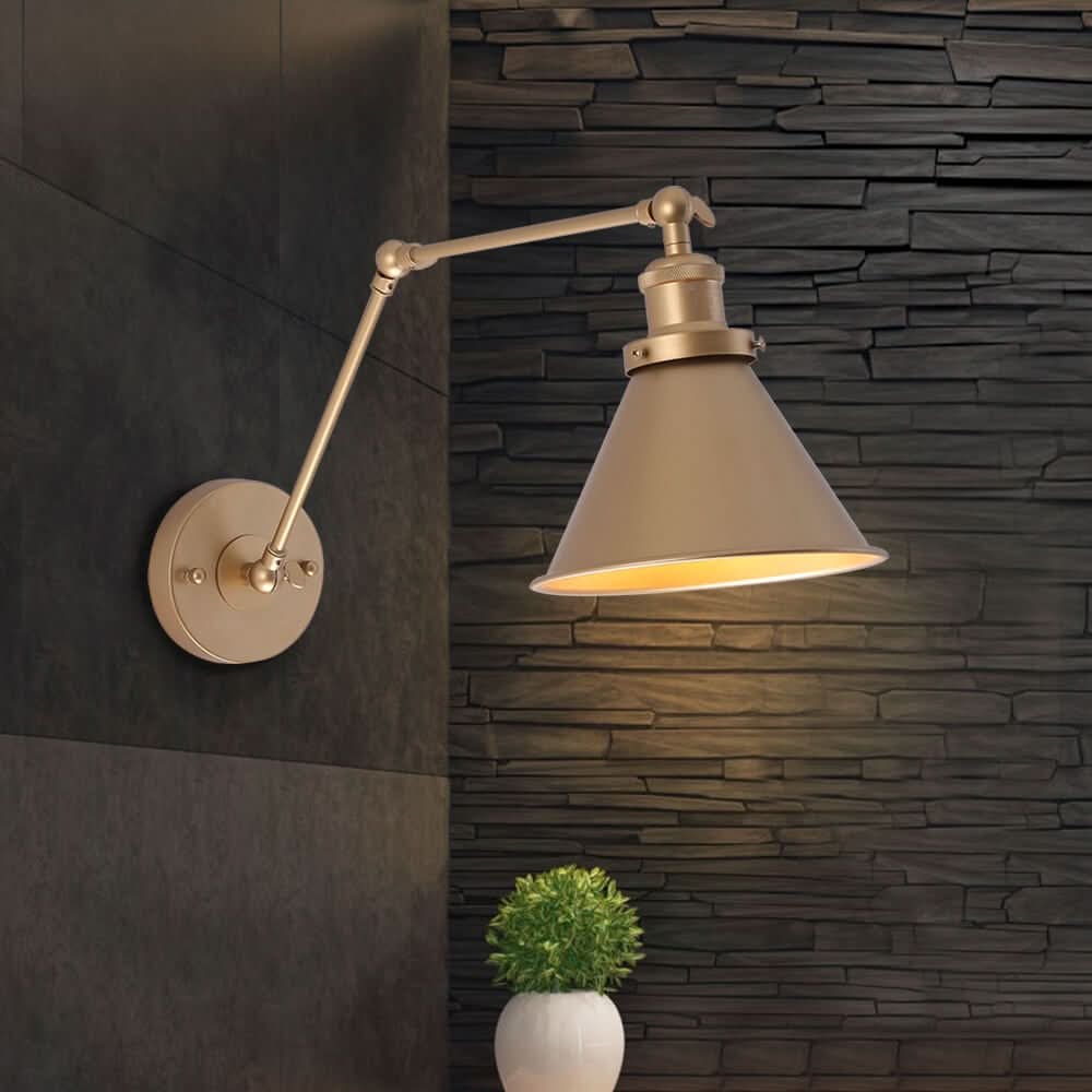Lisslune | Mid-Century Adjustable Metal Wall Lamp – Brass & Black