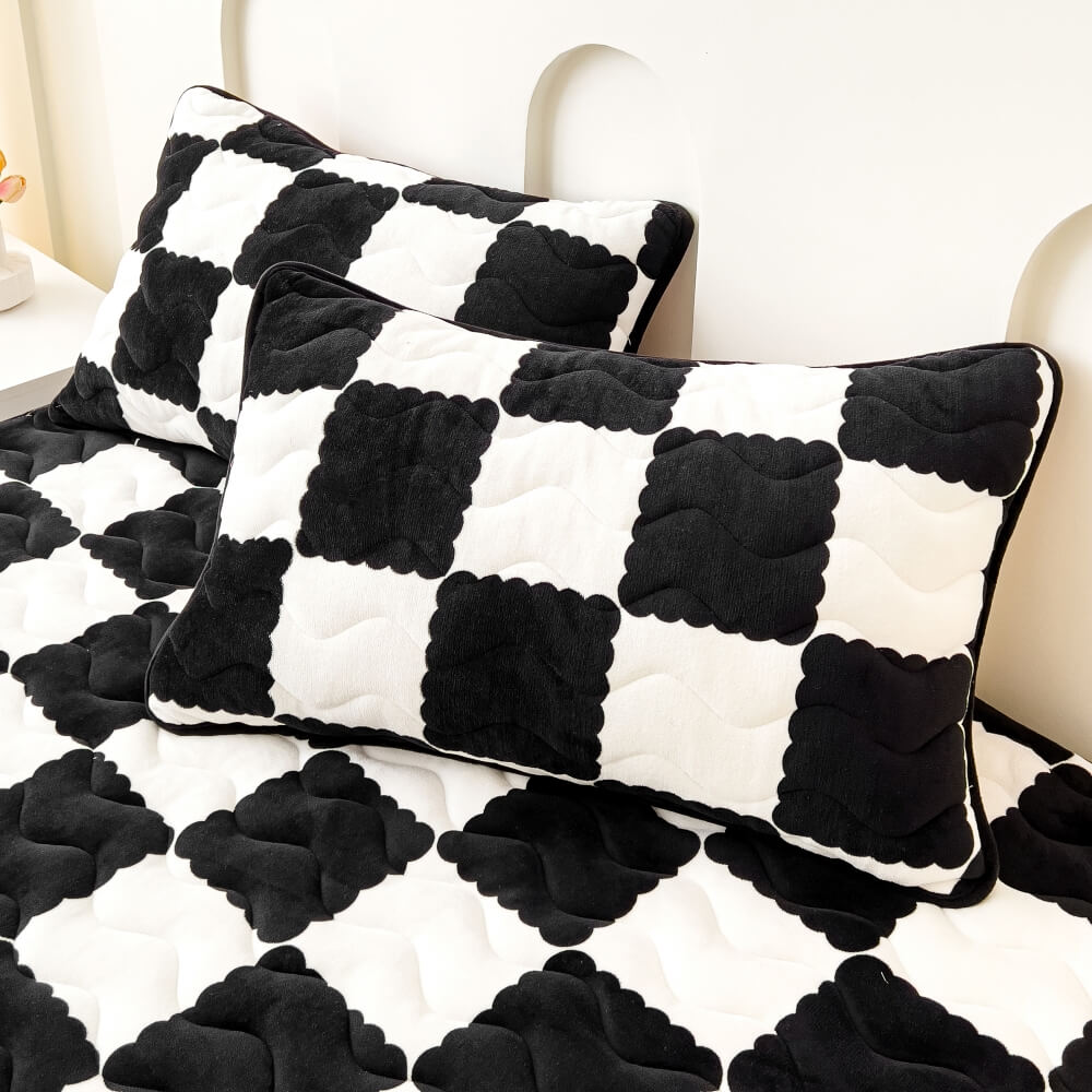 Lisslune | Milk Velvet Checked Bed Linen Fitted Sheet Mattress Cover