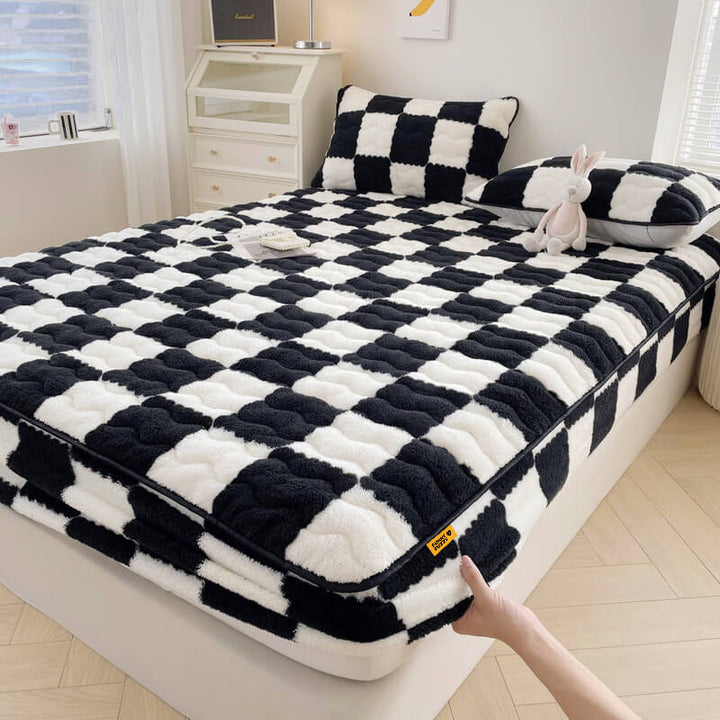 Lisslune | Milk Velvet Checked Bed Linen Fitted Sheet Mattress Cover
