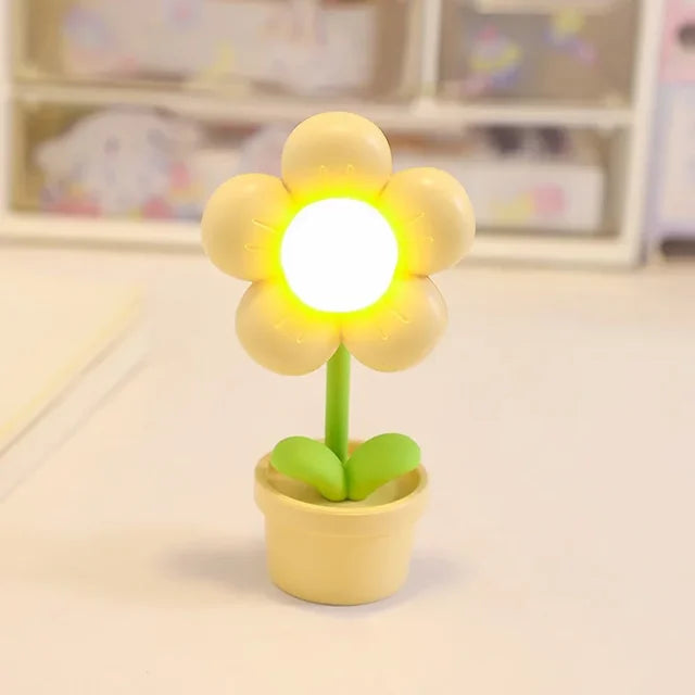 Lisslune | BloomAura – Elegant Petite Flower Table Lamp for Soft Lighting