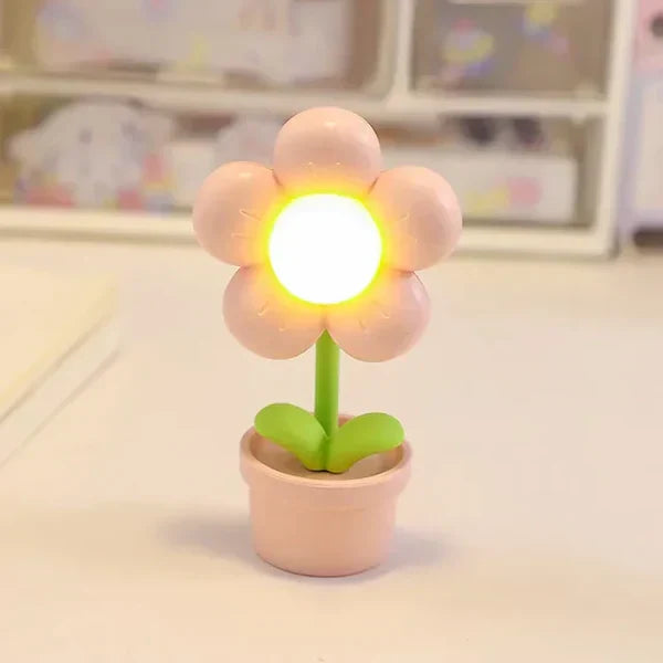 Lisslune | Cute Flower Night Light for Children – LED Table Lamp in Flower Design for the Children's Room