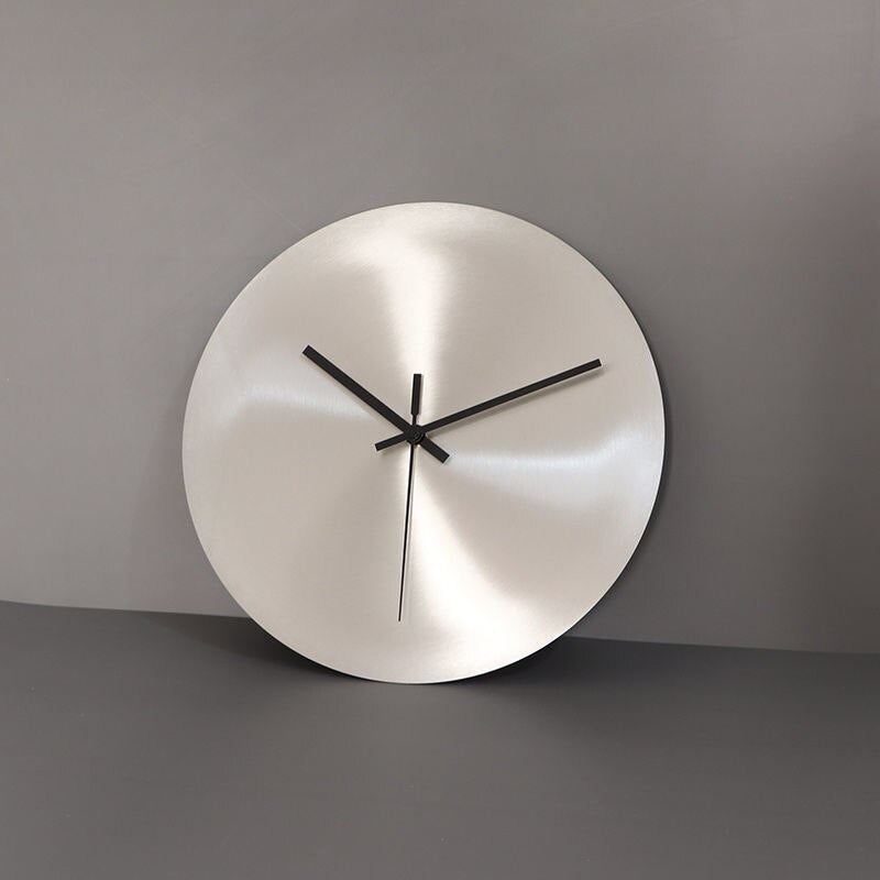Lisslune | Minimalistic Stainless Steel Wall Clock – Timeless Design in Three Sizes