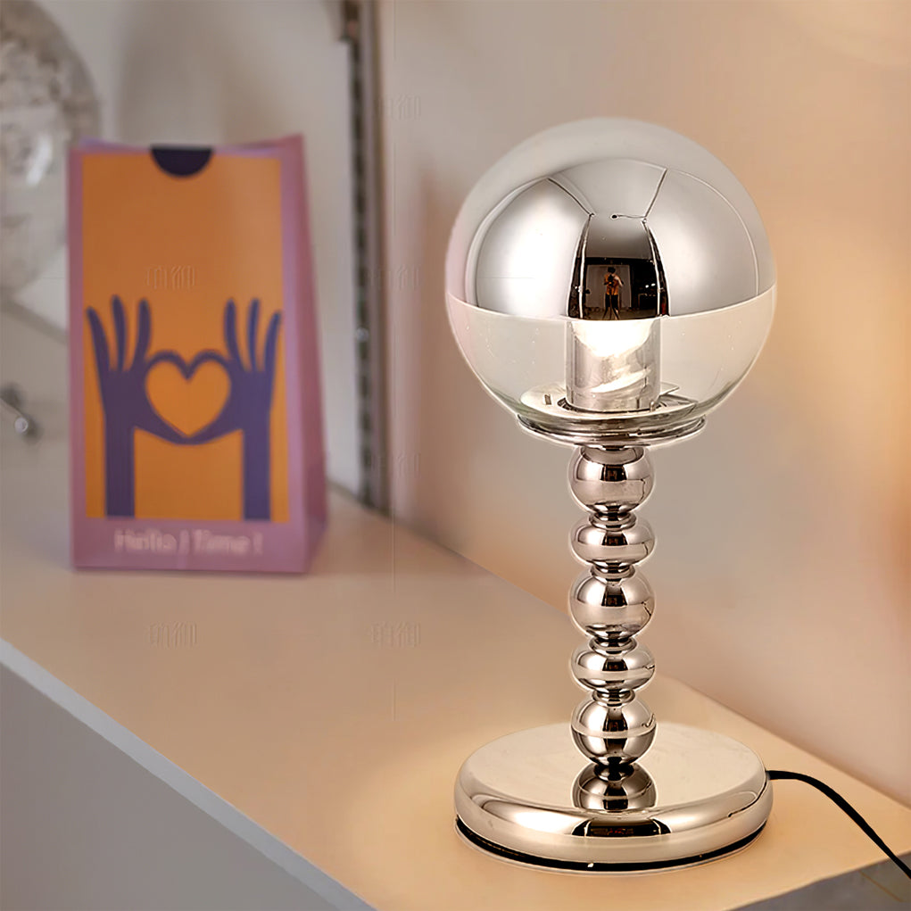 Lisslune | MirrorGlow – Minimalist Chrome Table Lamp