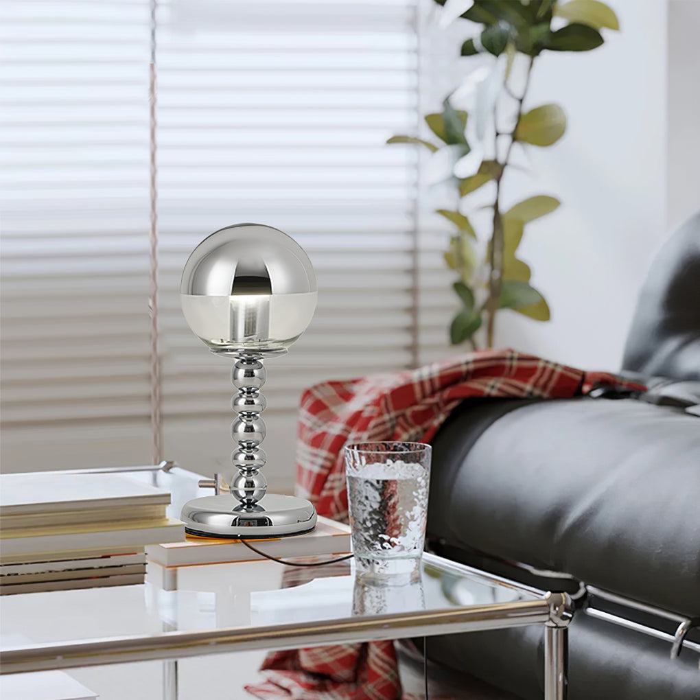 Lisslune | MirrorGlow – Minimalist Chrome Table Lamp