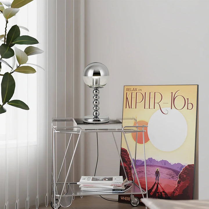Lisslune | MirrorGlow – Minimalist Chrome Table Lamp