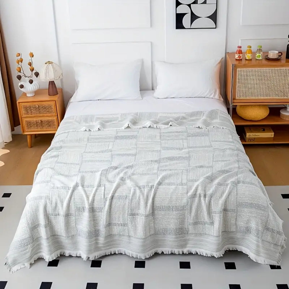 Lisslune | Mixed Tone Geometric Cotton Blanket