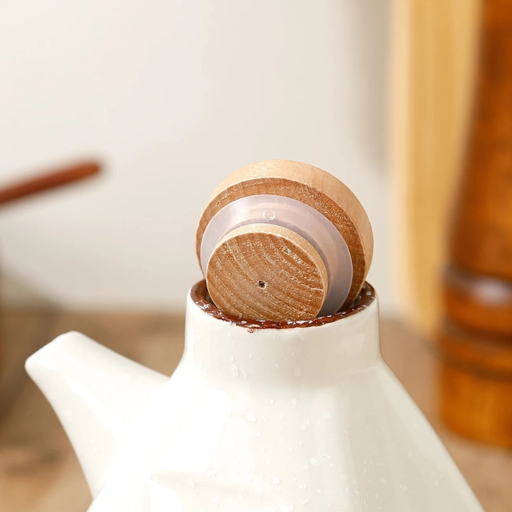 Lisslune | Mizuno Ceramic Oil and Sauce Dispenser