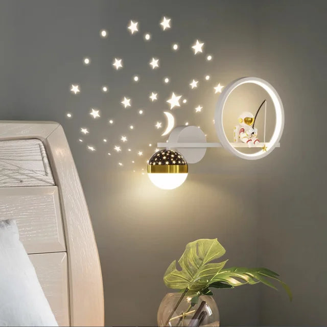 Lisslune | LittleBeam | Modern Children's Wall Lamp - Gentle Light and Child-Friendly Design