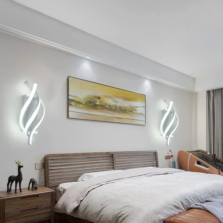 Lisslune | Spiral-shaped wall light
