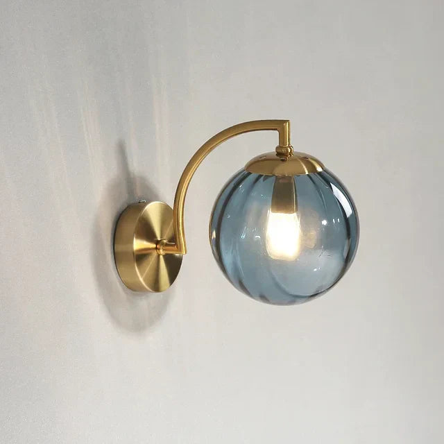 Lisslune | Elegant Wall Light With Glass Design