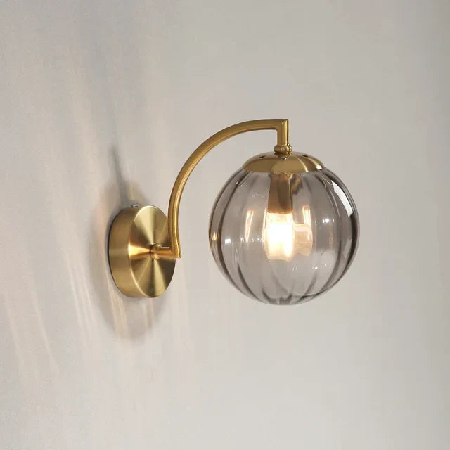 Lisslune | Elegant Wall Light With Glass Design