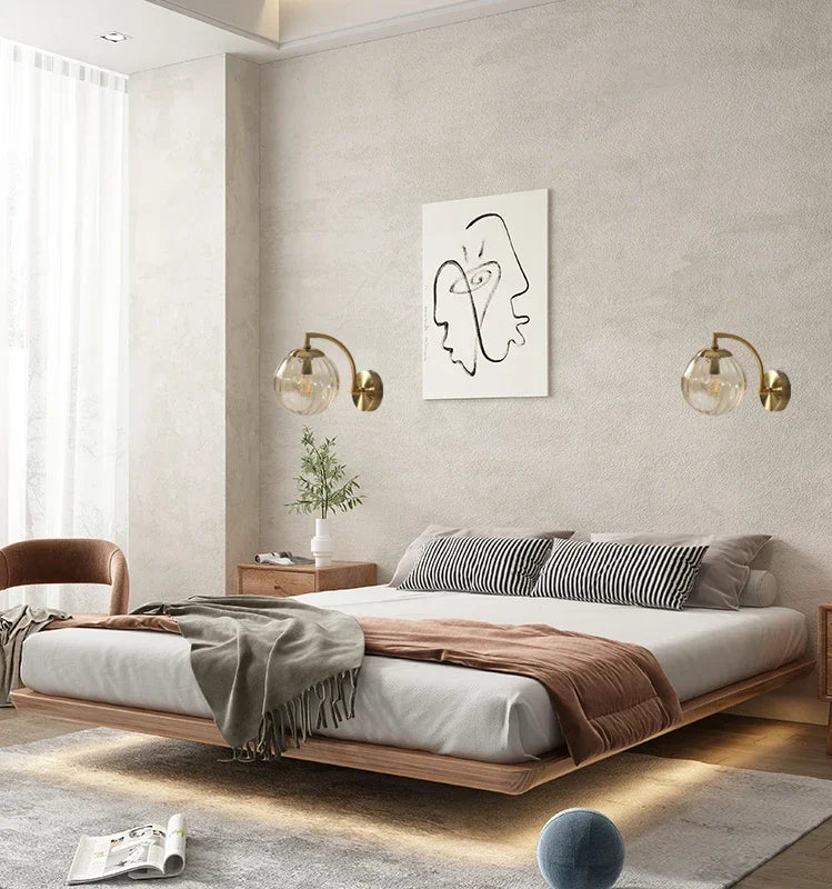 Lisslune | Elegant Wall Light With Glass Design
