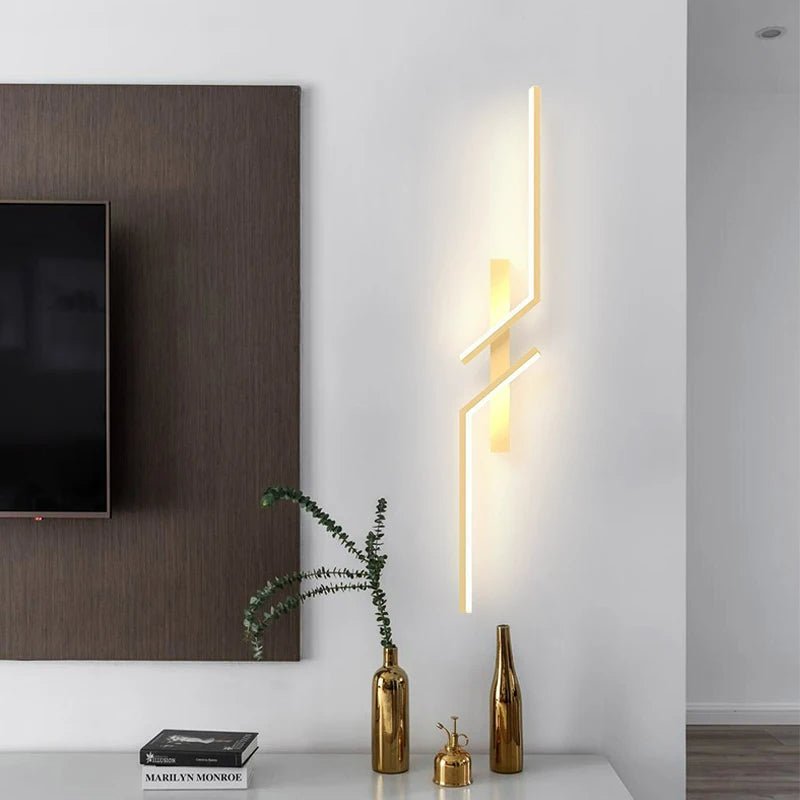 Lisslune | Creative LED wall lamp with stripe design | Modern design and dimmable light in 3 colors