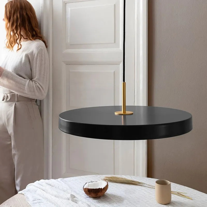 Lisslune | Slim Disc Pendant Light