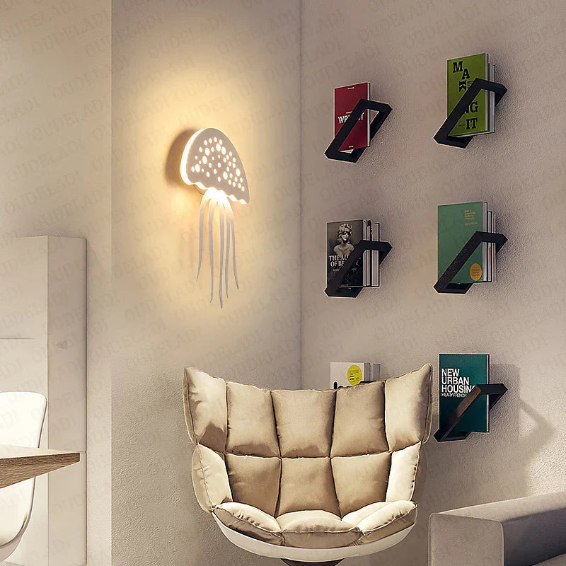 Lisslune | OceanGlow - LED Night Light with Jellyfish