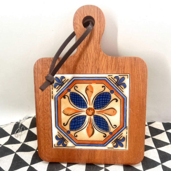 Lisslune | Moroccan Ebony Floral Wooden Trivets