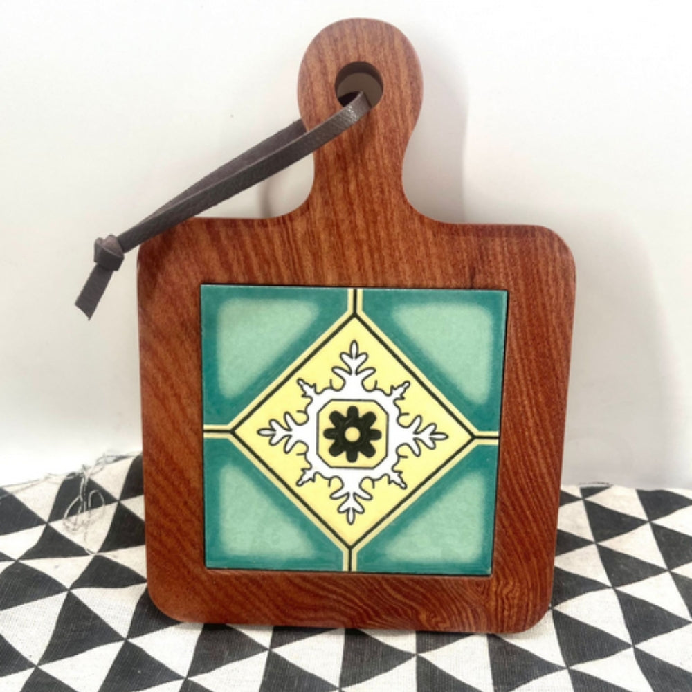 Lisslune | Moroccan Ebony Floral Wooden Trivets