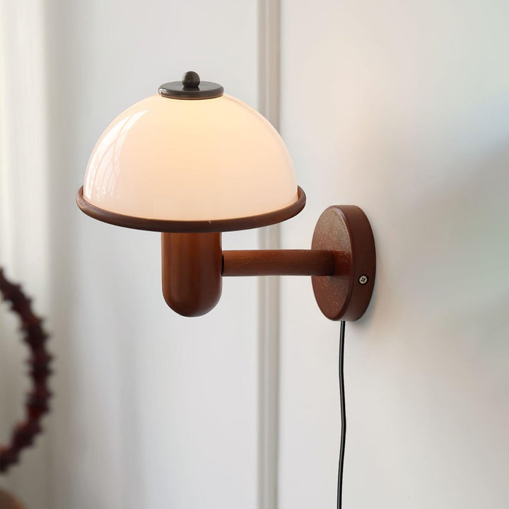 Lisslune | Nordlys Nature Wall Light – Mushroom-shaped Wood-look Decor
