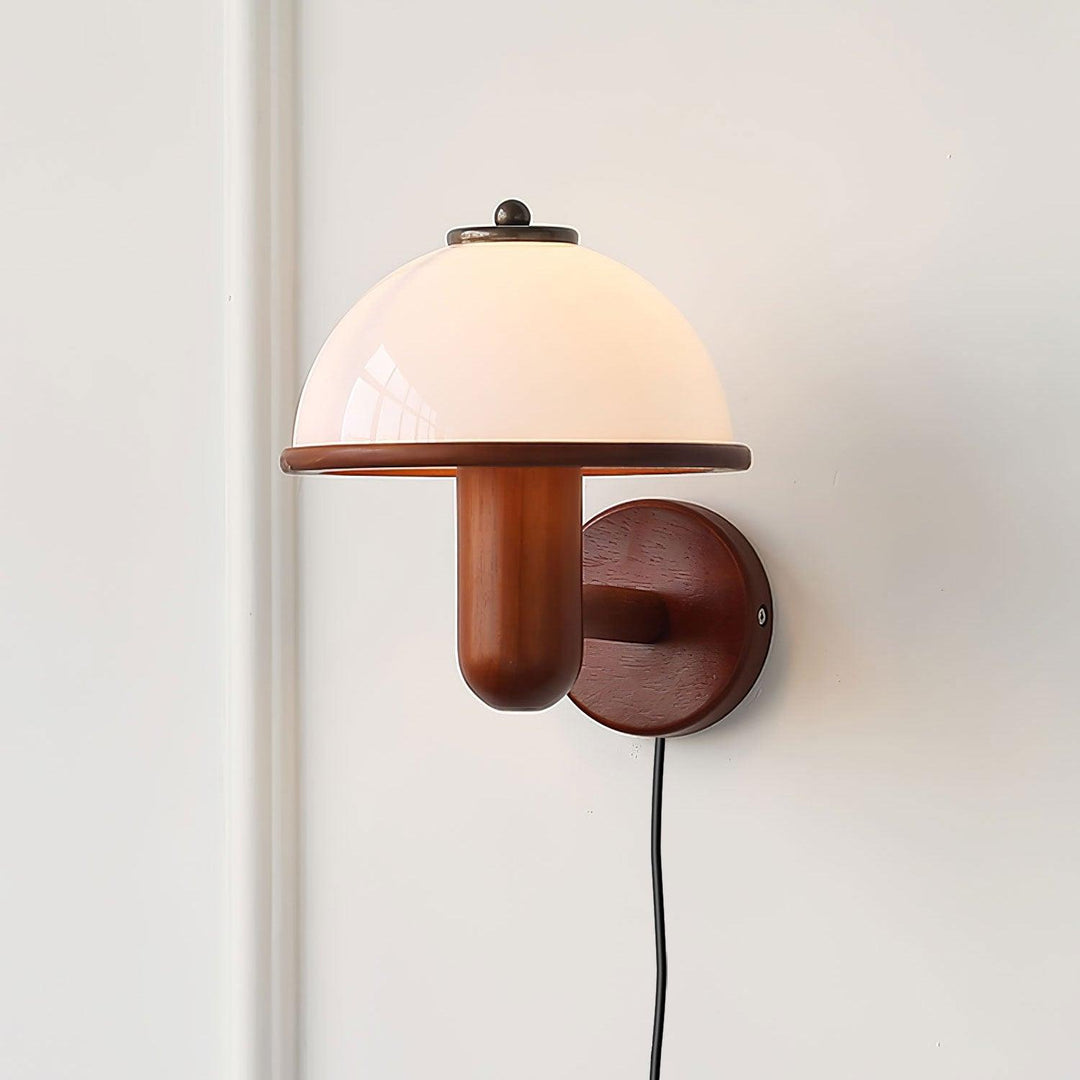 Lisslune | Nordlys Nature Wall Light – Mushroom-shaped Wood-look Decor