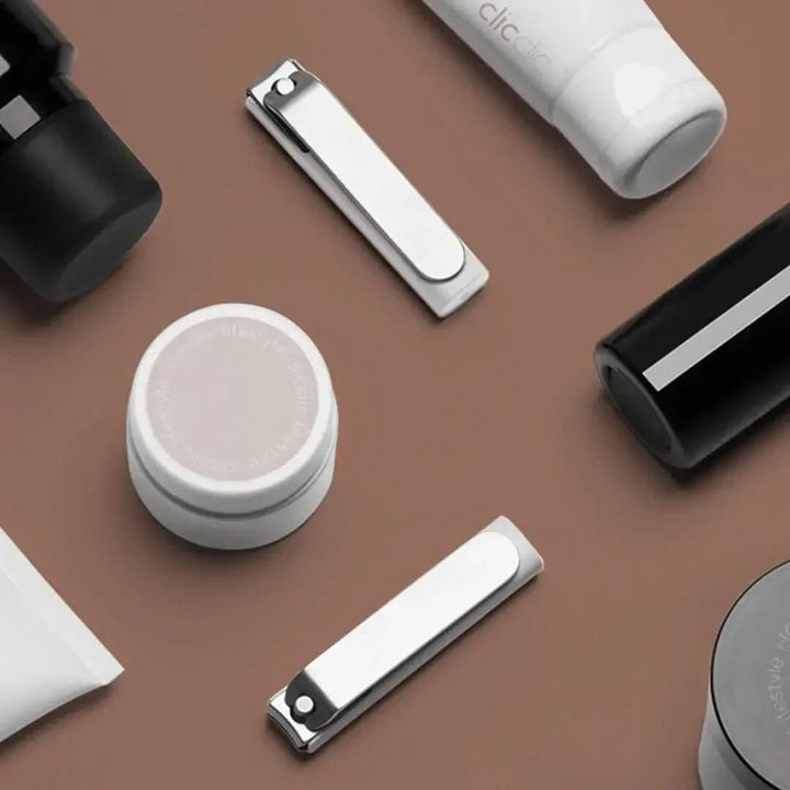 Lisslune | Nail clipper with file and splash guard