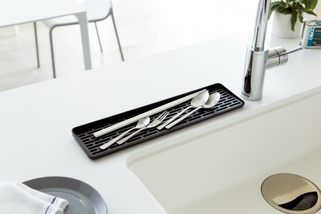 Lisslune | Narrow Sink Draining Area