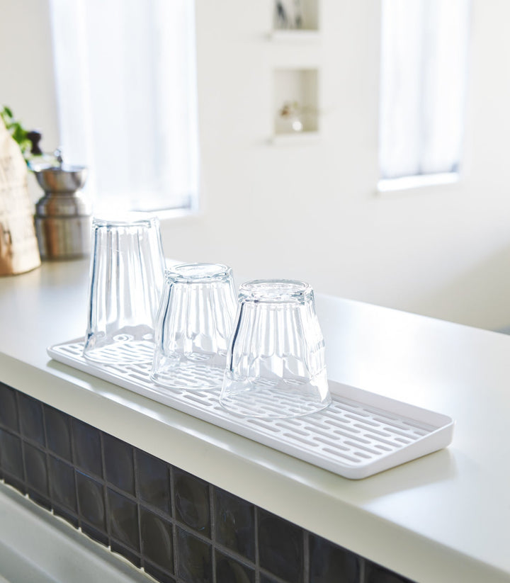 Lisslune | Narrow Sink Draining Area