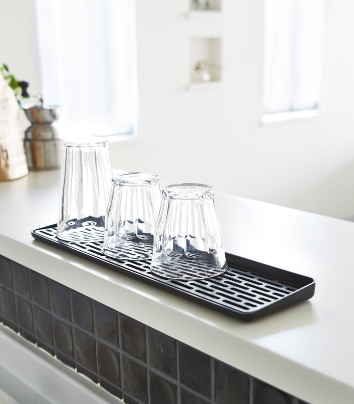 Lisslune | Narrow Sink Draining Area