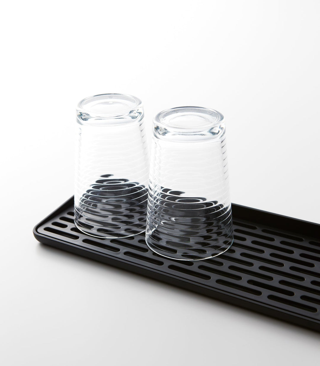 Lisslune | Narrow Sink Draining Area