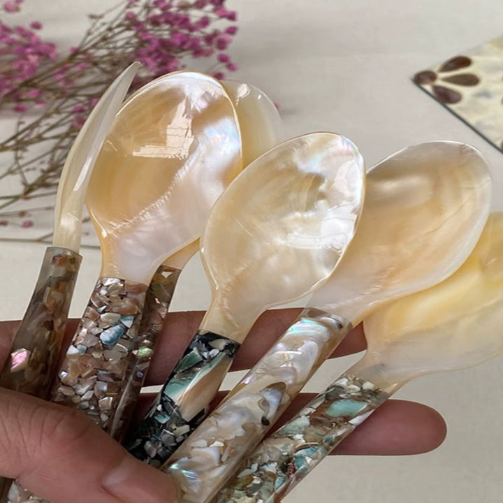 Lisslune | Natural Pearl Shell Moonlight Snail Spoon