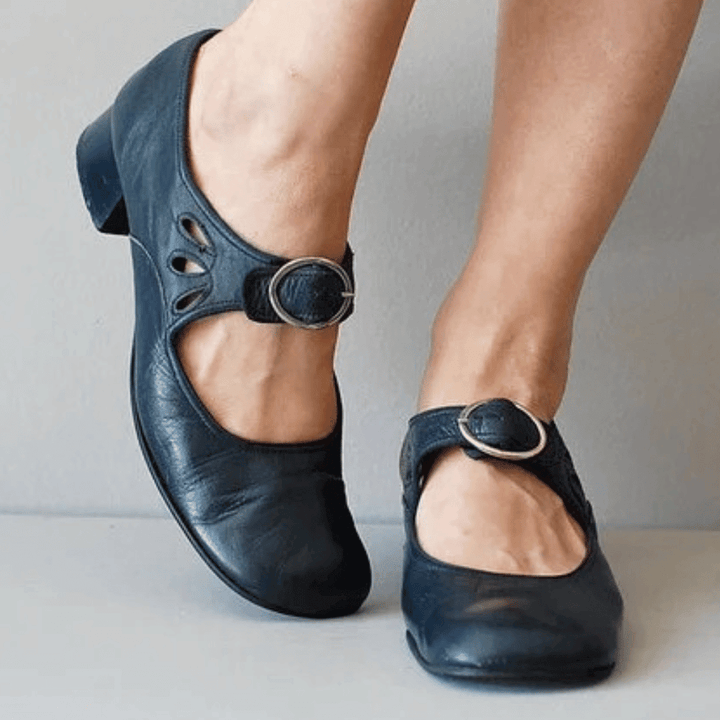 Lisslune | The unique and comfortable sandal