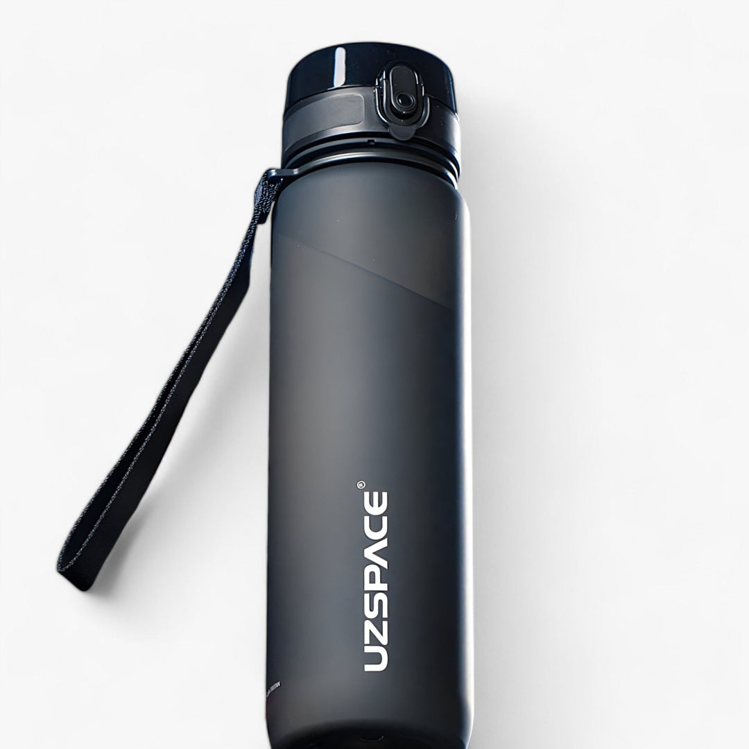 Lisslune | HydraShake | Sport Shaker Bottle - BPA-free and leak-proof