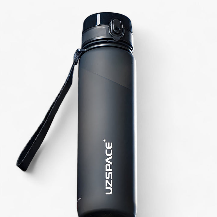 Lisslune | HydraShake | Sport Shaker Bottle - BPA-free and leak-proof