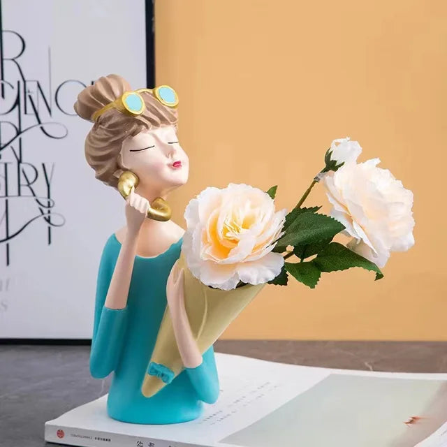 Lisslune | FloralFinesse - Girl Vase Decor