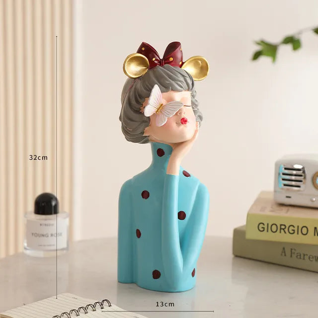 Lisslune | FloralFinesse - Girl Vase Decor