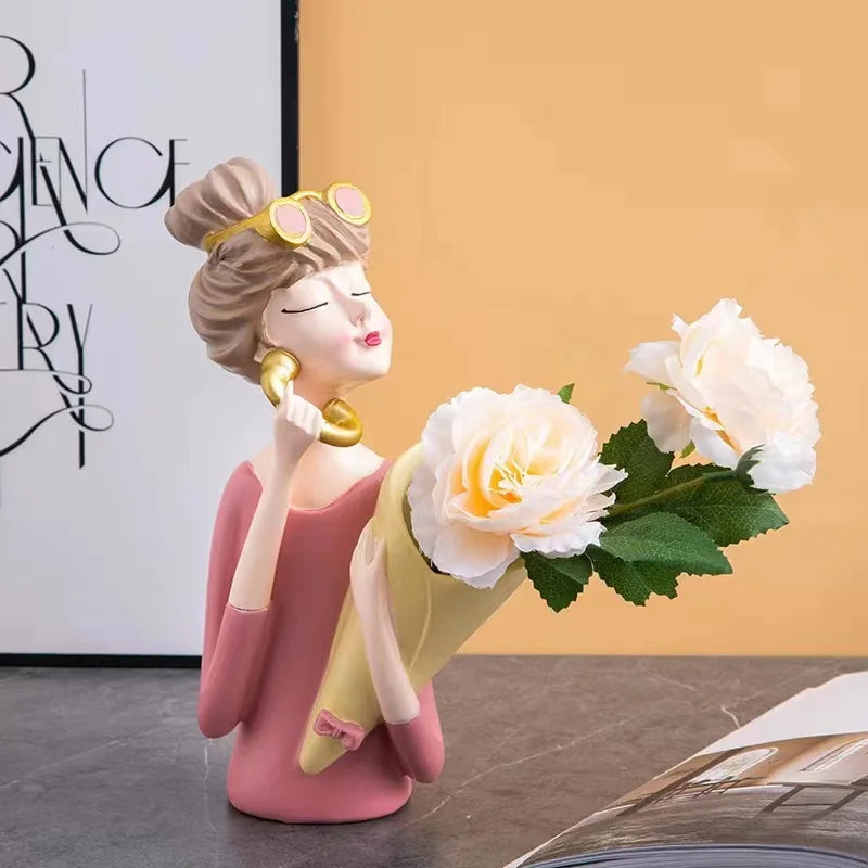 Lisslune | FloralFinesse - Girl Vase Decor