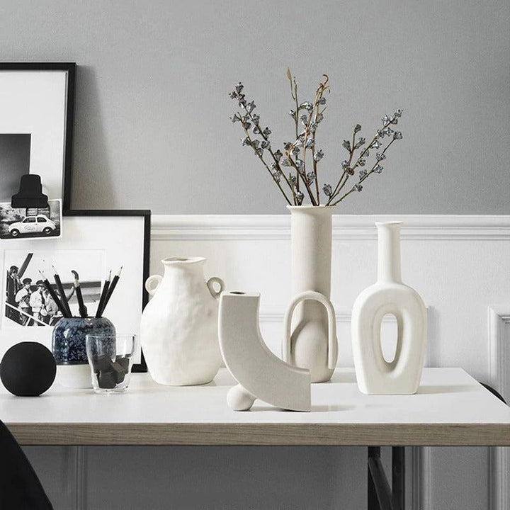 Rynx Minimalistic Abstract Ceramic Vase