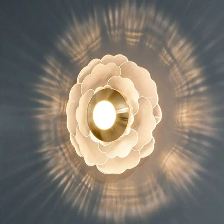 Lisslune | Scandinavian Style Indoor Lamp with Warm Lighting