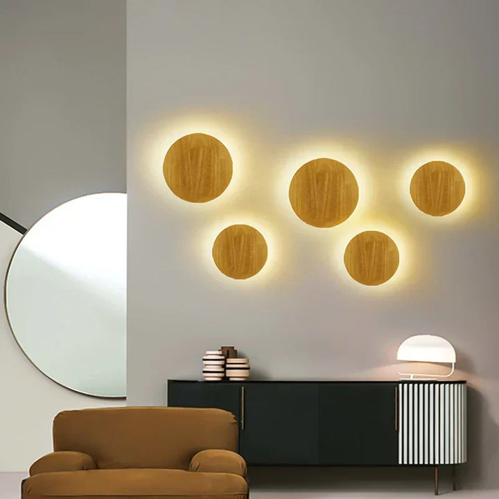 Lisslune | LuxeRadiant – Scandinavian Wooden Wall Lamp