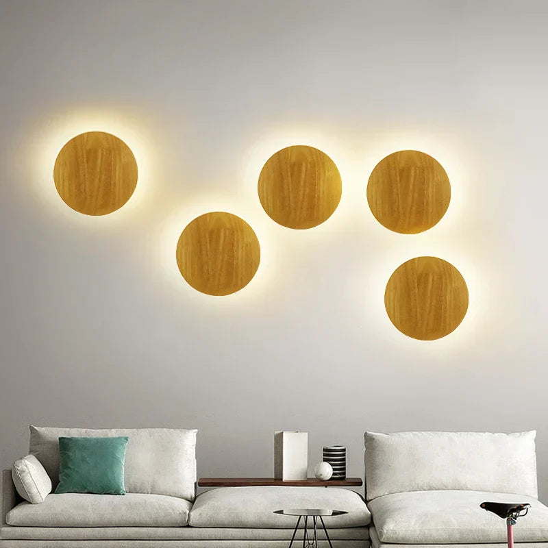 Lisslune | LuxeRadiant – Scandinavian Wooden Wall Lamp