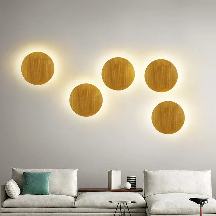 Lisslune | LuxeRadiant – Scandinavian Wooden Wall Lamp