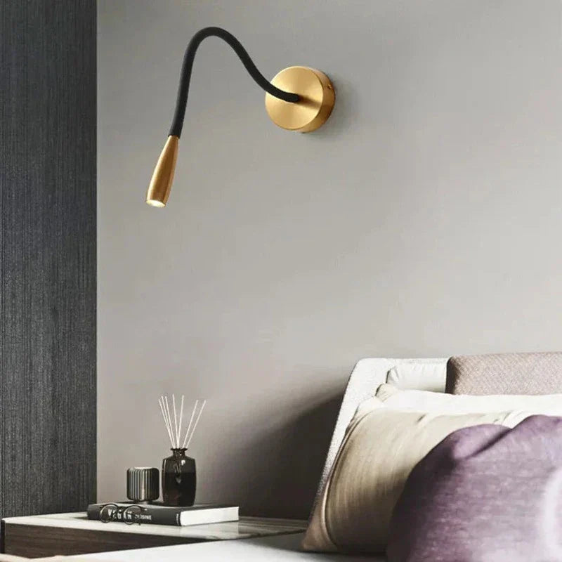Lisslune | LumaFlex – Modern adjustable LED reading lamp