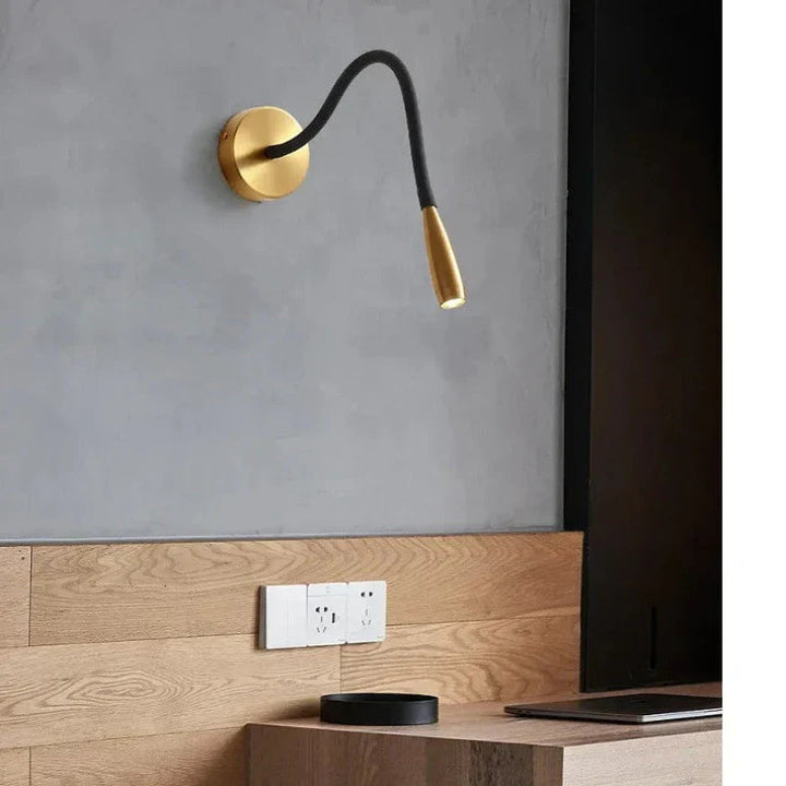 Lisslune | LumaFlex – Modern adjustable LED reading lamp