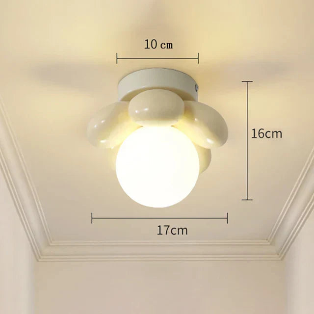 Lisslune | BloomGlow – Modern floral ceiling lamp with glass ball