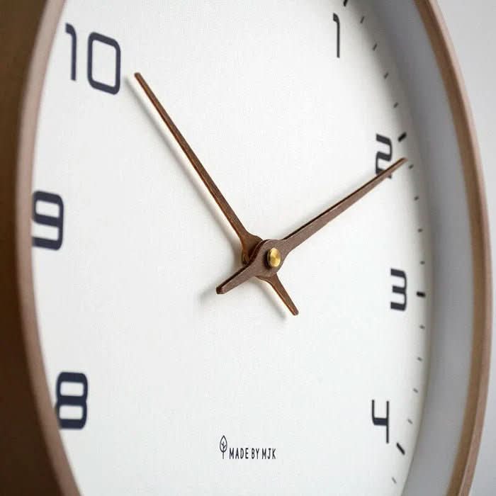 Lisslune | Stylish wooden wall clock for modern living