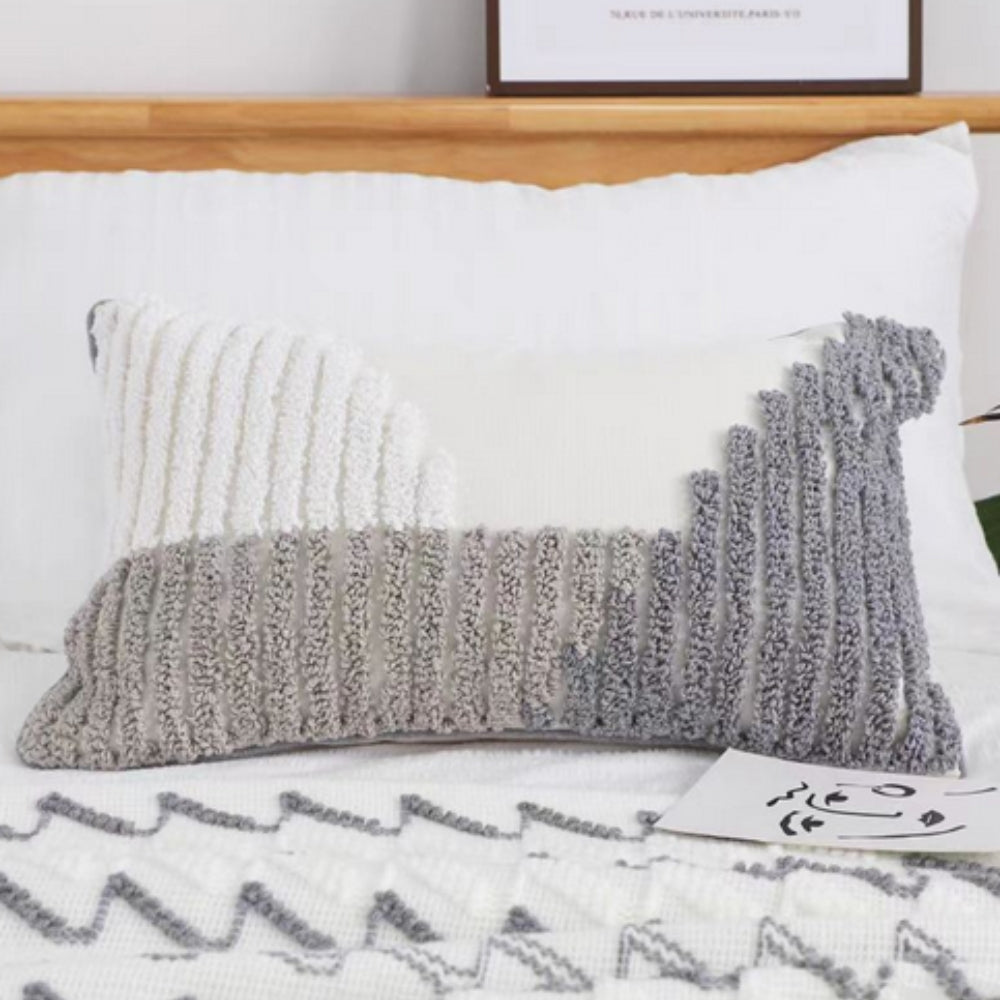 Lisslune | Nuvia Gray White Cushion Cover