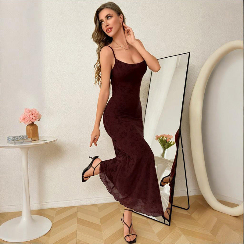 Ladies Elegant Evening Dress with Floral Accents and Slim Fit Lune London