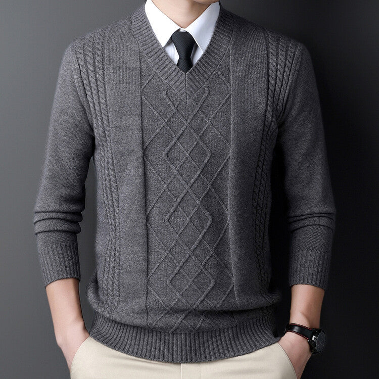 Men's V-Neck Sweater in Modern Cable Pattern Lisslune