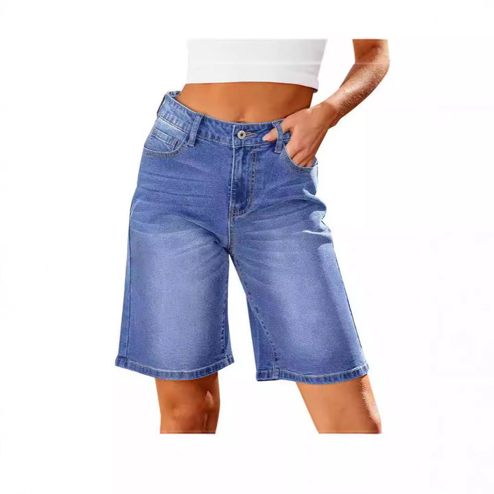 Women’s denim shorts with a casual cut and casual details Lisslune