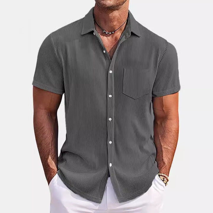 Men's short sleeve shirt with fine stripe pattern and modern fit Lisslune