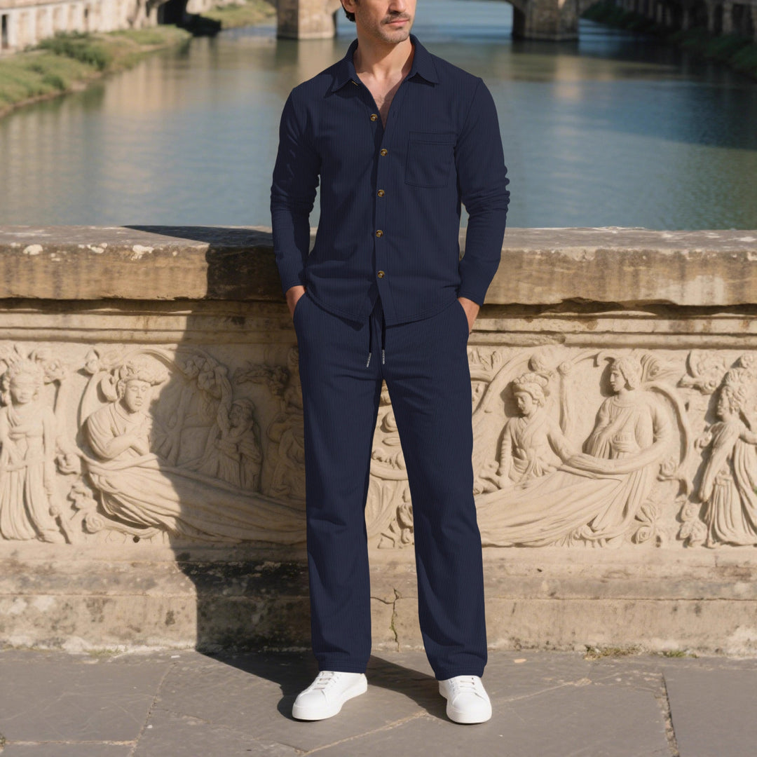 Men's elegant leisure suit with textured design and practical pockets Lisslune